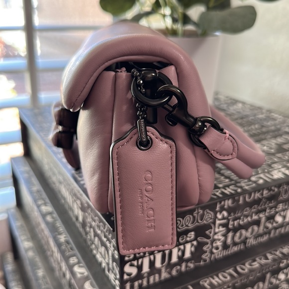 NWOT Coach Pillow Tabby 18 in Ice Purple - Picture 6 of 8